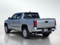Toyota Tacoma 2WD SR5 Double Cab 5' Bed AT (Natl) 2026