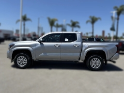Toyota Tacoma 2WD SR5 Double Cab 5' Bed AT (Natl) 2026