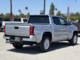 Toyota Tacoma 2WD SR5 Double Cab 5' Bed AT (Natl) 2026