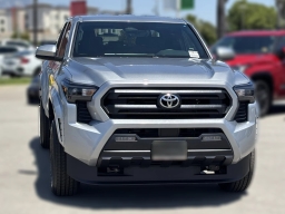 Toyota Tacoma 2WD SR5 Double Cab 5' Bed AT (Natl) 2026