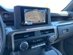 Toyota Tacoma 2WD SR5 Double Cab 6' Bed AT (Natl) 2026