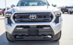 Toyota Tacoma 2WD SR5 Double Cab 5' Bed AT (GS) 2026