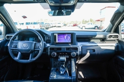 Toyota Tacoma 2WD SR5 Double Cab 5' Bed AT (GS) 2026