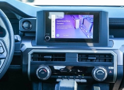 Toyota Tacoma 2WD SR5 Double Cab 5' Bed AT (GS) 2026
