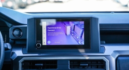 Toyota Tacoma 2WD SR5 Double Cab 5' Bed AT (GS) 2026