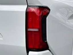 Toyota Tacoma 2WD SR5 Double Cab 6' Bed AT (Natl) 2026