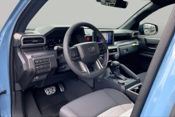 Toyota Tacoma 2WD TRD Sport Double Cab 5' Bed AT (Natl) 2026