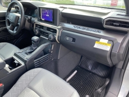 Toyota Tacoma 2WD SR5 Double Cab 5' Bed AT (Natl) 2026