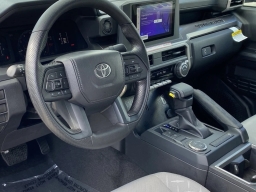 Toyota Tacoma 2WD SR5 Double Cab 5' Bed AT (Natl) 2026