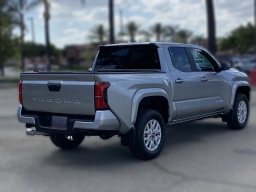 Toyota Tacoma 2WD SR5 Double Cab 5' Bed AT (Natl) 2026