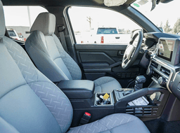 Toyota Tacoma 2WD SR5 Double Cab 5' Bed AT (Natl) 2026