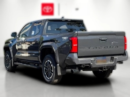 Toyota Tacoma 2WD TRD Sport Double Cab 5' Bed AT (Natl) 2026