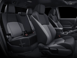 Toyota Tacoma 2WD SR5 Double Cab 6' Bed AT (Natl) 2026