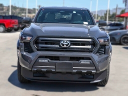 Toyota Tacoma 2WD SR5 Double Cab 5' Bed AT (SE) 2026