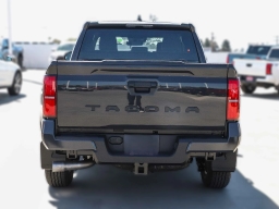 Toyota Tacoma 2WD SR5 Double Cab 5' Bed AT (SE) 2026