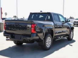 Toyota Tacoma 2WD SR5 Double Cab 5' Bed AT (SE) 2026
