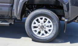 Toyota Tacoma 2WD SR5 Double Cab 5' Bed AT (SE) 2026