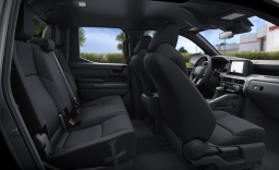 Toyota Tacoma 2WD SR5 Double Cab 5' Bed AT (SE) 2026