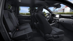 Toyota Tacoma 2WD SR5 Double Cab 5' Bed AT (Natl) 2026