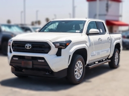 Toyota Tacoma 2WD SR5 Double Cab 6' Bed AT (Natl) 2026