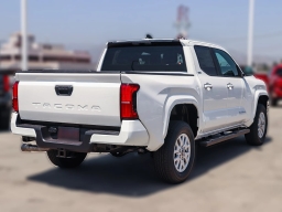 Toyota Tacoma 2WD SR5 Double Cab 6' Bed AT (Natl) 2026