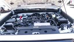 Toyota Tacoma 2WD SR5 Double Cab 6' Bed AT (Natl) 2026