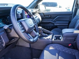 Toyota Tacoma 2WD SR5 Double Cab 6' Bed AT (Natl) 2026