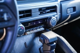 Toyota Tacoma 2WD SR5 Double Cab 6' Bed AT (Natl) 2026