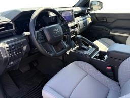Toyota Tacoma 2WD SR5 Double Cab 6' Bed AT (Natl) 2026