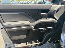 Toyota Tacoma 2WD SR5 Double Cab 6' Bed AT (Natl) 2026