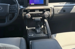 Toyota Tacoma 2WD SR5 Double Cab 6' Bed AT (Natl) 2026
