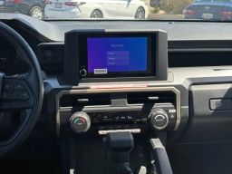 Toyota Tacoma 2WD SR5 Double Cab 6' Bed AT (Natl) 2026