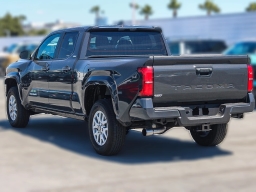 Toyota Tacoma 2WD SR5 Double Cab 6' Bed AT (Natl) 2026