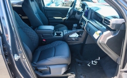 Toyota Tacoma 2WD SR5 Double Cab 6' Bed AT (Natl) 2026