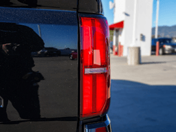 Toyota Tacoma 2WD SR5 Double Cab 5' Bed AT (Natl) 2026