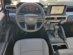 Toyota Tacoma 2WD SR5 Double Cab 6' Bed AT (Natl) 2026