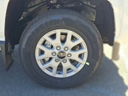 Toyota Tacoma 2WD SR5 Double Cab 6' Bed AT (Natl) 2026