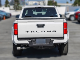 Toyota Tacoma 2WD TRD Sport Double Cab 5' Bed AT (Natl) 2026