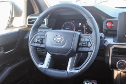 Toyota Tacoma 2WD TRD Sport Double Cab 5' Bed AT (Natl) 2026