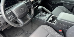 Toyota Tacoma 2WD SR5 Double Cab 6' Bed AT (Natl) 2026