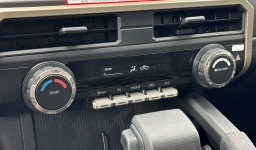 Toyota Tacoma 2WD SR5 Double Cab 6' Bed AT (Natl) 2026