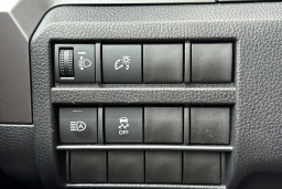 Toyota Tacoma 2WD SR5 Double Cab 6' Bed AT (Natl) 2026
