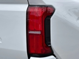 Toyota Tacoma 2WD SR5 Double Cab 6' Bed AT (Natl) 2026