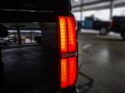 Toyota Tacoma 2WD SR5 Double Cab 5' Bed AT (Natl) 2026