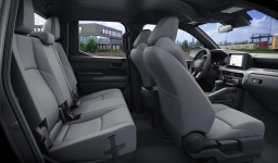 Toyota Tacoma 2WD SR5 Double Cab 6' Bed AT (Natl) 2026