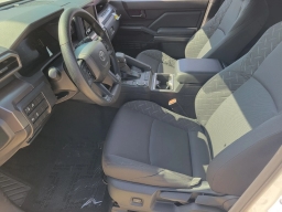 Toyota Tacoma 2WD SR5 Double Cab 6' Bed AT (Natl) 2026