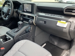 Toyota Tacoma 2WD SR5 Double Cab 5' Bed AT (Natl) 2026