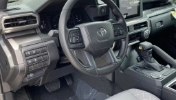 Toyota Tacoma 2WD SR5 Double Cab 5' Bed AT (Natl) 2026