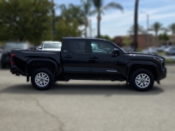 Toyota Tacoma 2WD SR5 Double Cab 5' Bed AT (Natl) 2026