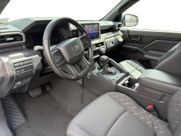 Toyota Tacoma 2WD SR5 Double Cab 6' Bed AT (Natl) 2026